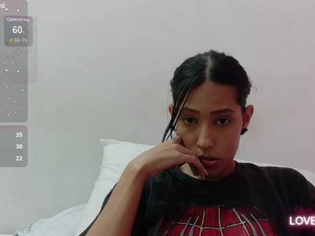 yourcuteneighbourr's BongaCams show and profile