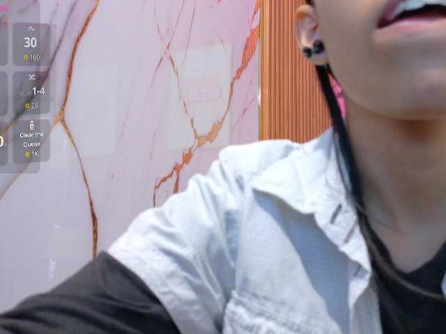 yourcuteneighbourr's BongaCams show and profile