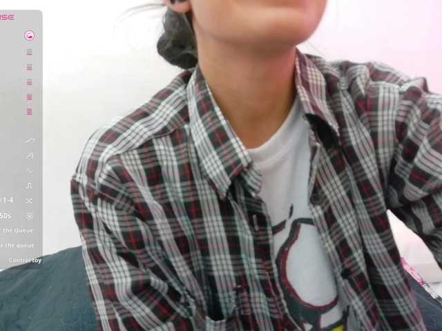 yourcuteneighbourr's BongaCams show and profile