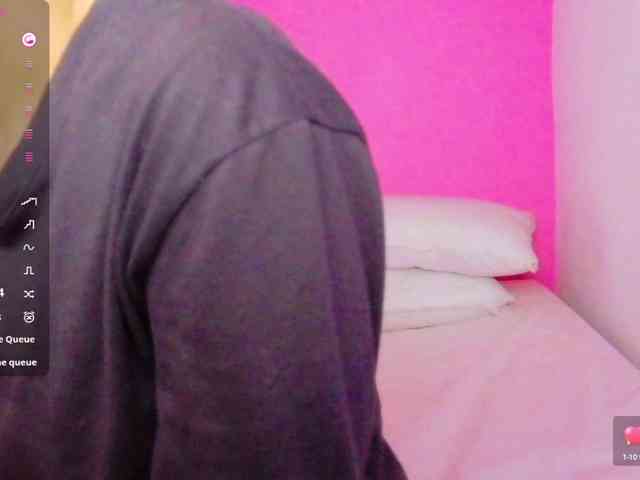yourcuteneighbourr webcam