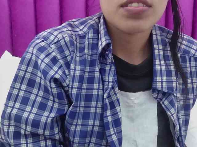 yourcuteneighbourr webcam