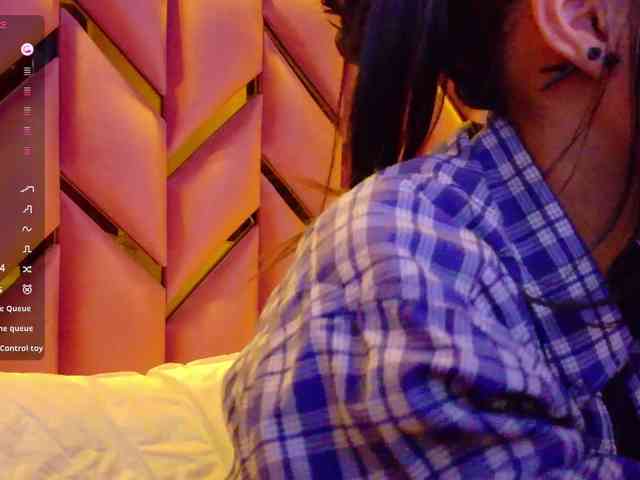 yourcuteneighbourr webcam