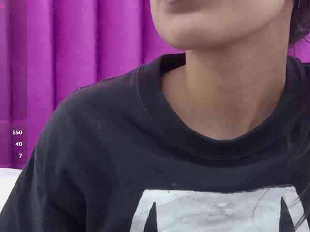 yourcuteneighbourr webcam