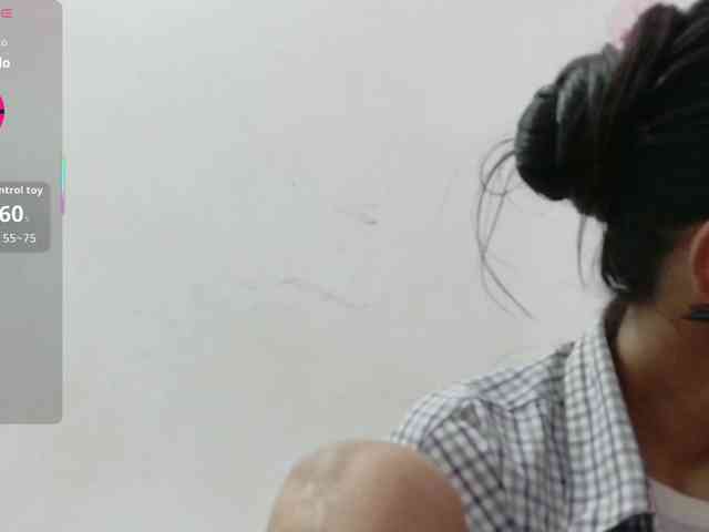 yourcuteneighbourr webcam