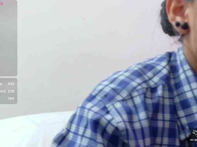 yourcuteneighbourr webcam