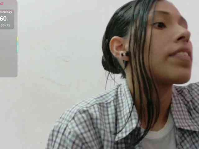 yourcuteneighbourr webcam