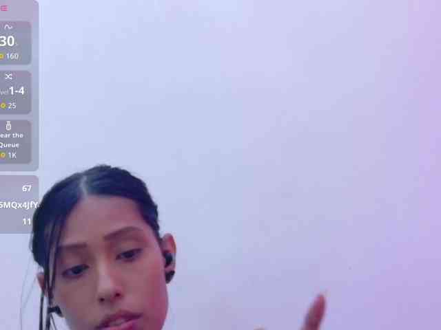 yourcuteneighbourr webcam