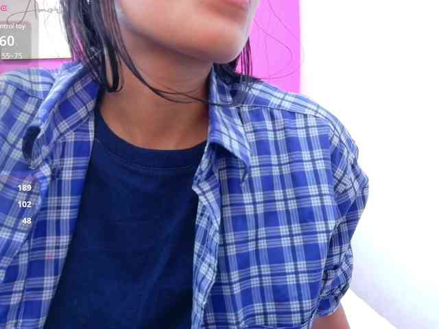 yourcuteneighbourr webcam
