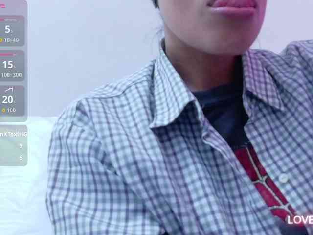 yourcuteneighbourr webcam