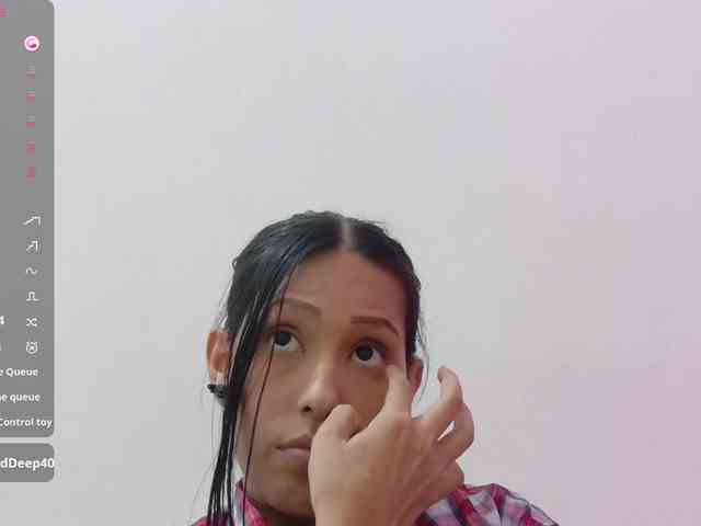 yourcuteneighbourr webcam