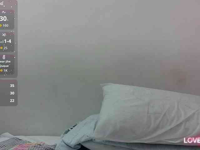 yourcuteneighbourr webcam