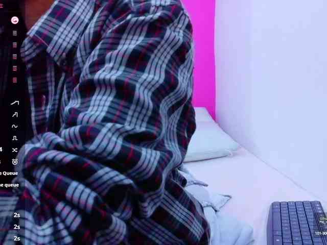 yourcuteneighbourr webcam