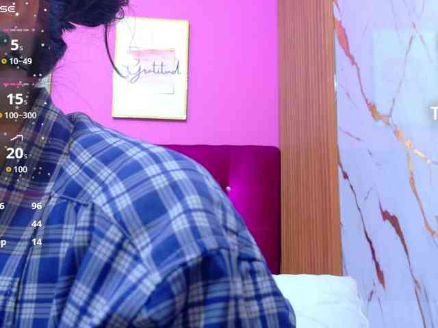 yourcuteneighbourr webcam