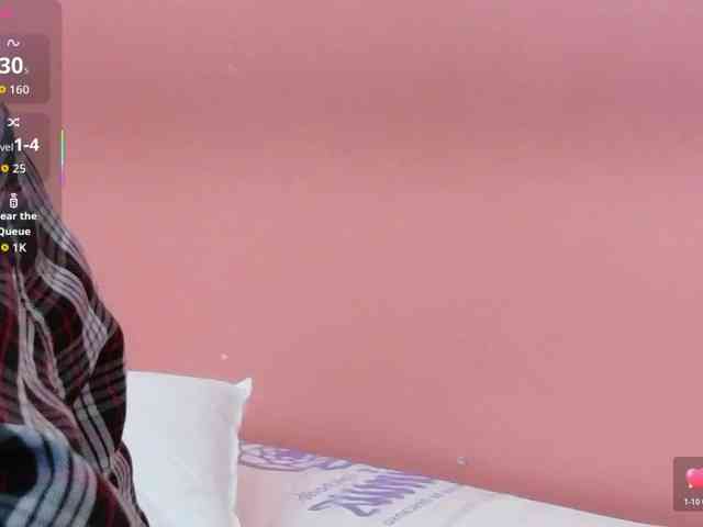 yourcuteneighbourr webcam