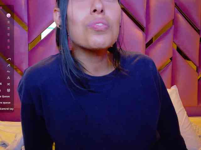 yourcuteneighbourr webcam
