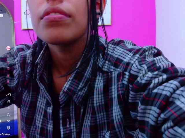 yourcuteneighbourr webcam