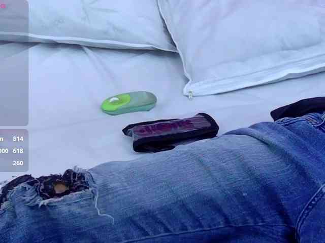 yourcuteneighbourr webcam