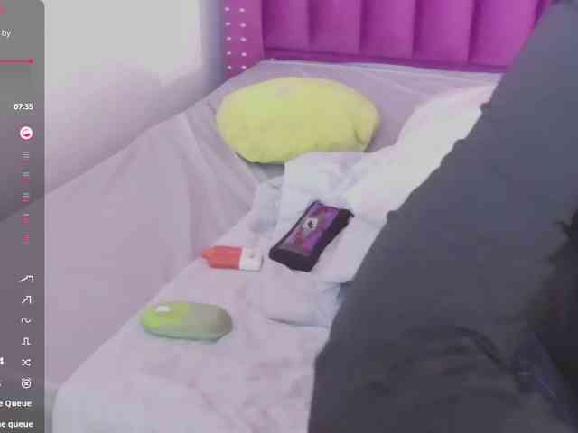 yourcuteneighbourr yourcuteneighbourr