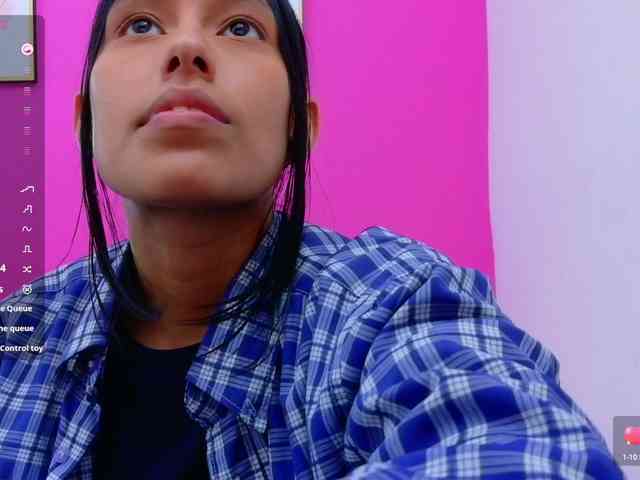 yourcuteneighbourr webcam