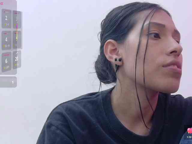 yourcuteneighbourr webcam