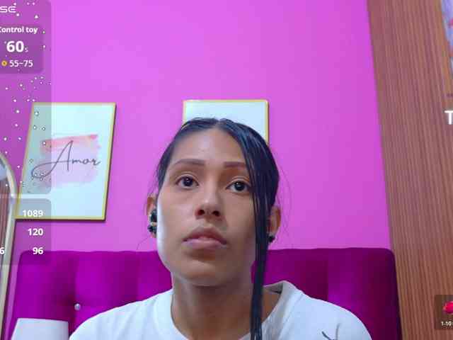 yourcuteneighbou... Live Webcam on BongaCams