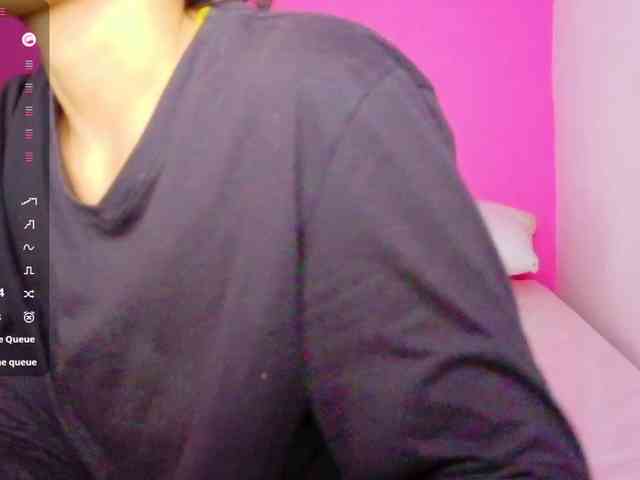 yourcuteneighbourr webcam