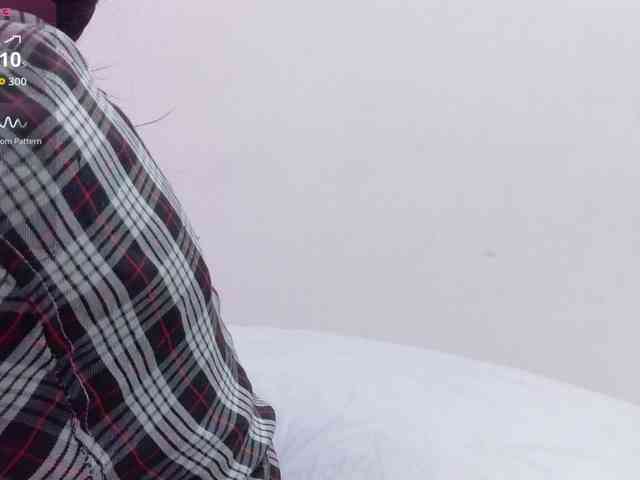 yourcuteneighbourr webcam