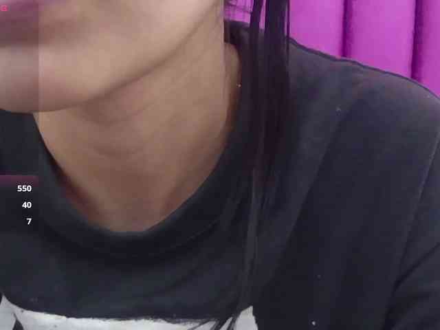 yourcuteneighbourr webcam