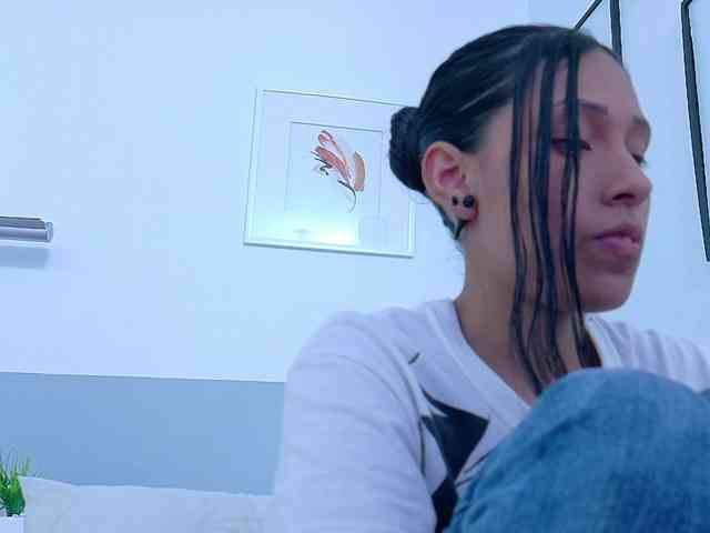 yourcuteneighbourr yourcuteneighbourr