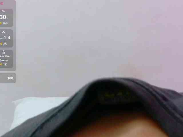 yourcuteneighbou... Live Webcam on BongaCams