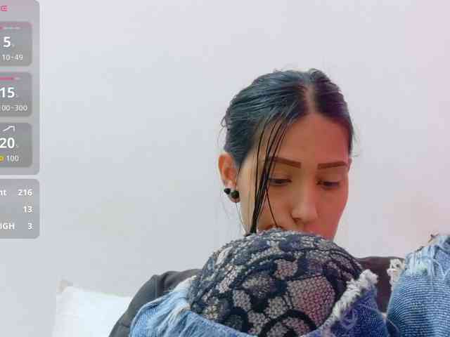 yourcuteneighbourr webcam