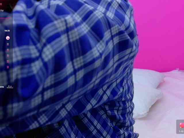 yourcuteneighbourr webcam