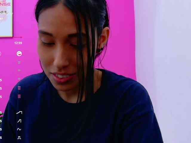 yourcuteneighbourr webcam