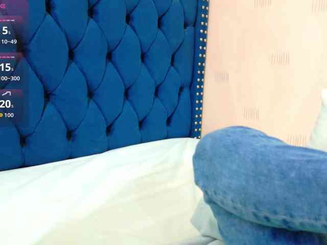 yourcuteneighbourr webcam