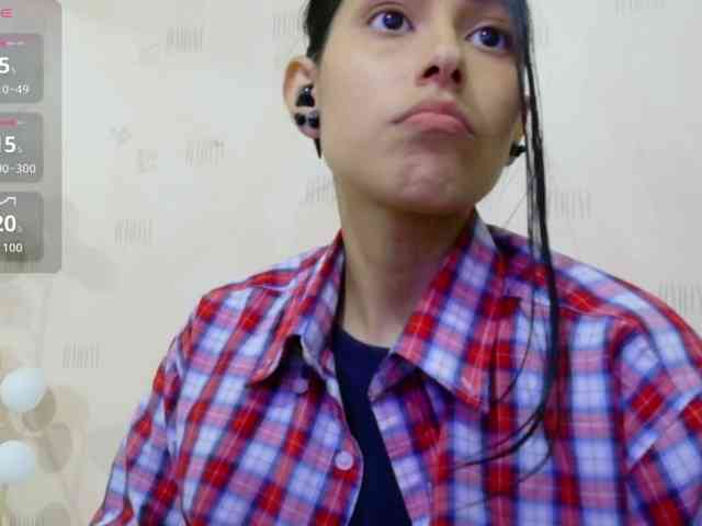 yourcuteneighbourr webcam