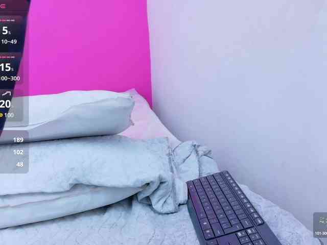 yourcuteneighbourr webcam