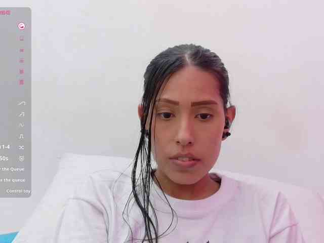 yourcuteneighbourr webcam