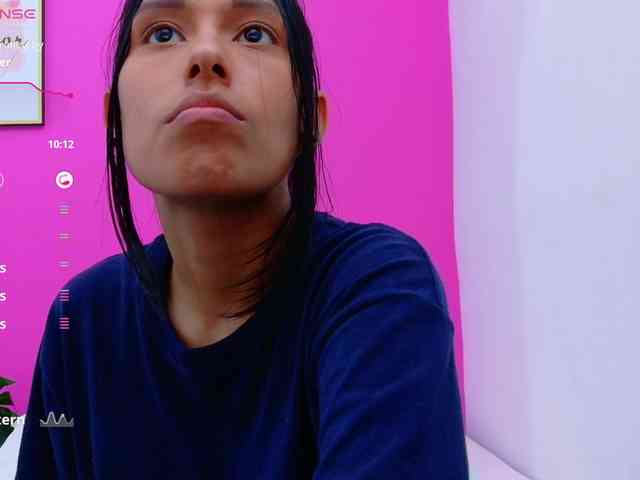 yourcuteneighbourr webcam