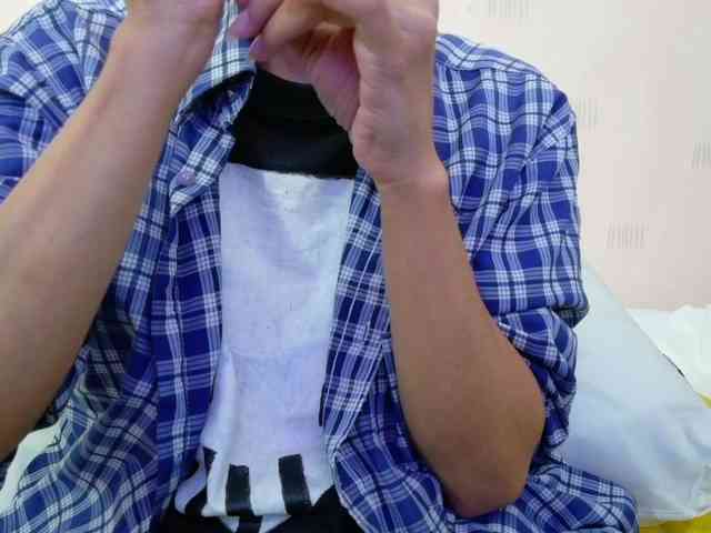 yourcuteneighbourr webcam