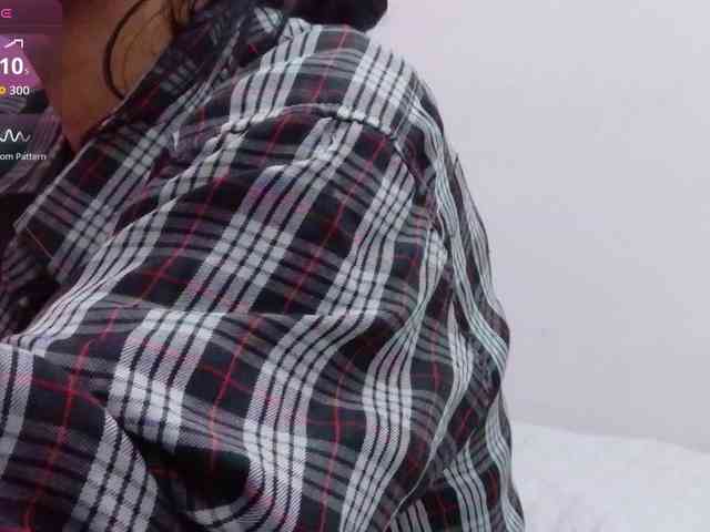 yourcuteneighbourr webcam
