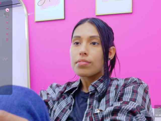 yourcuteneighbourr webcam