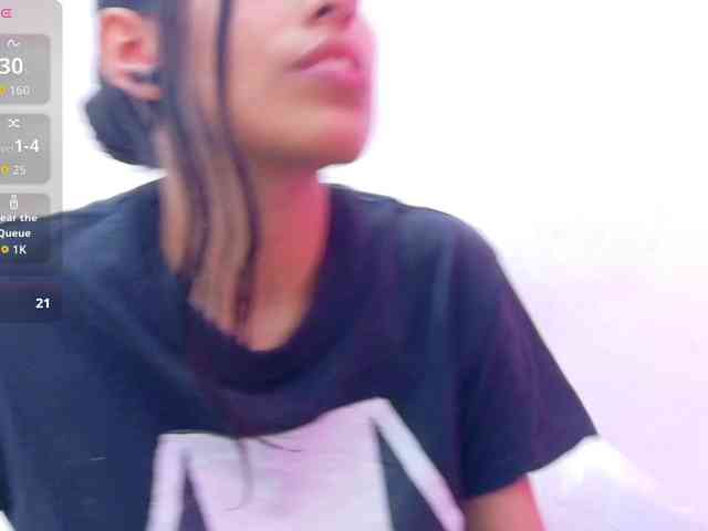 yourcuteneighbourr webcam