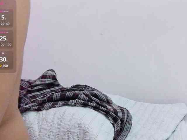 yourcuteneighbourr webcam