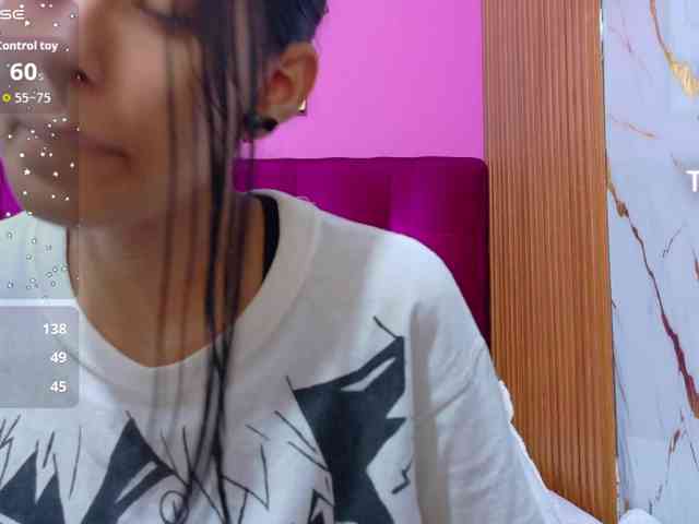 yourcuteneighbou... Live Webcam on BongaCams