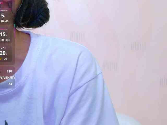 yourcuteneighbourr webcam