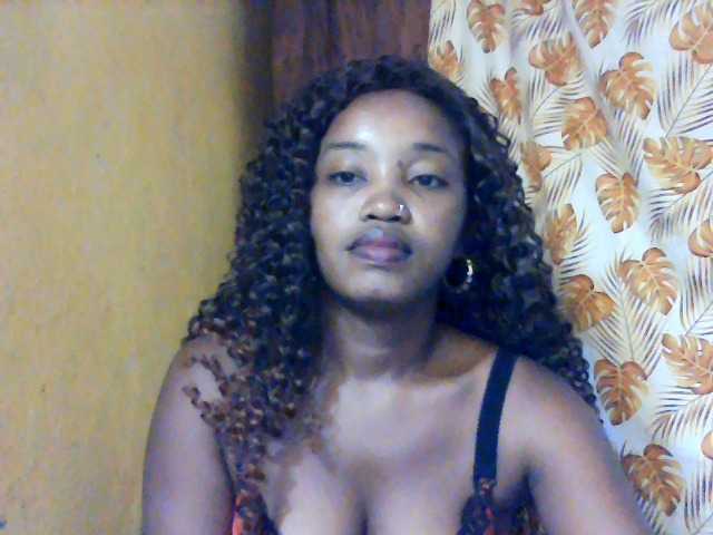 kylie11's BongaCams show and profile