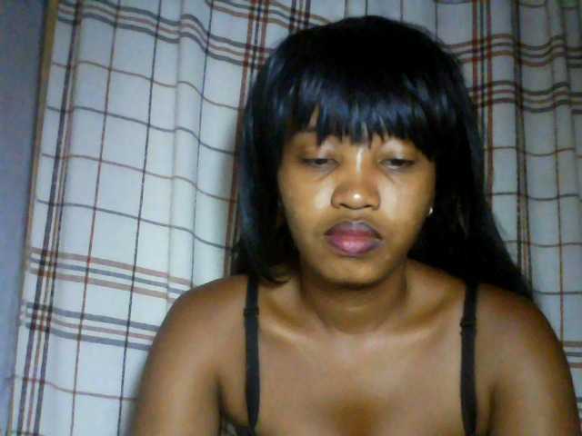 kylie11's BongaCams show and profile