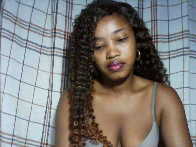 kylie11 from BongaCams is Freechat