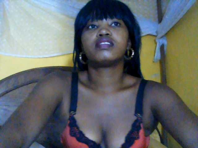 kylie11's BongaCams show and profile