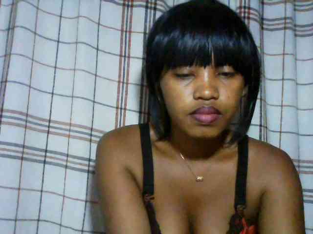 kylie11 Live Webcam on BongaCams